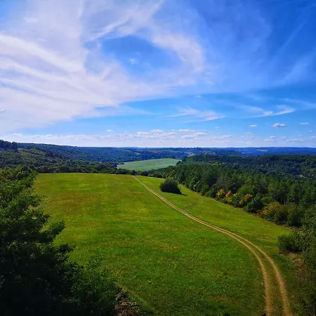Kalandfeszek Dom wakacyjny *